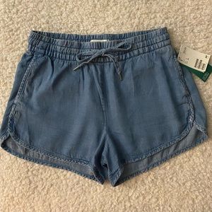 H&M adorable jean shorts!